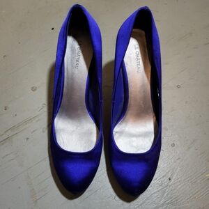 Le Chateau Bleu High Heels Size 9M
